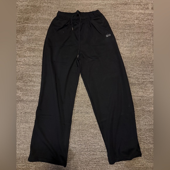 ALO Yoga Black Quarter-Zip Sweatshirt Top - Picture 4 of 7